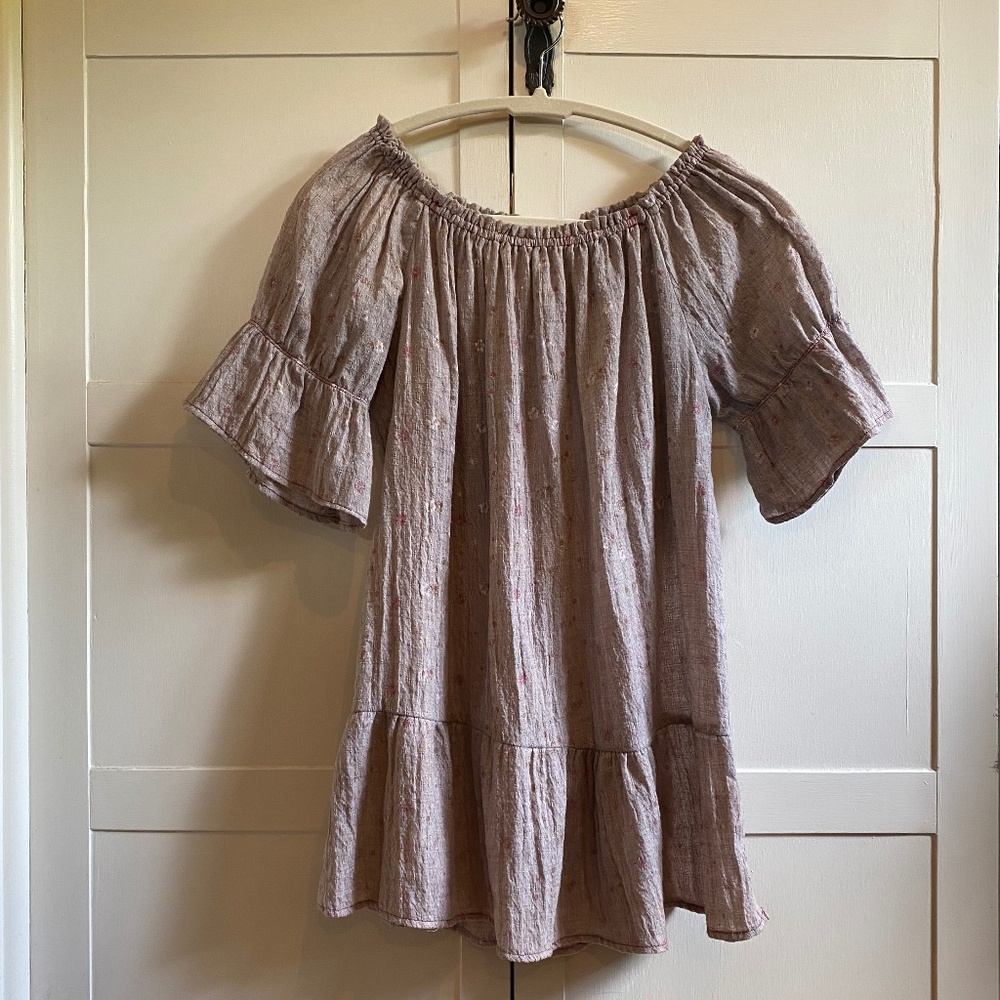 Easel Off Shoulder Floral Ruffle Top
